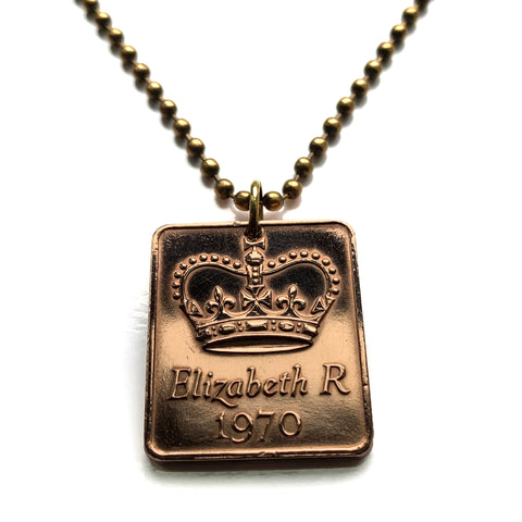 1970 United Kingdom Great Britain Royal Mint Token pendant Elizabeth II crown British Royal Arms English lions Scottish lion Irish harp England Scotland Northern Ireland Wales London Edinburgh Belfast Cardiff Manchester Sheffield Liverpool n003690