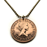 1965 United Kingdom Great Britain 1 Penny coin pendant Queen Elizabeth Britannia England Scotland Wales Northern Ireland London Edinburgh Cardiff Glasgow Belfast Manchester Leeds Liverpool Birmingham Bristol Sheffield Nottingham Norwich Newcastle n003524