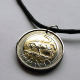 2005 South Africa 5 Rand coin pendant wildebeest gnu antelope Cape Town Pretoria Bloemfontein Azania Johannesburg Port Elizabeth Vereeniging Soshanguve Gauteng Limpopo Nguni Bantu Zulu Afrikaan safari Table Mountain n000718
