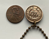 USA Indian Head Cent coin pendant Native American Indian First Nation Chief Tribal feathered headdress War bonnet Great Plains American Civil War Navajo Cherokee Choctaw Chippewa Sioux Apache Blackfeet Creek Iroquois Lumbee Pueblo Chickasaw n000807
