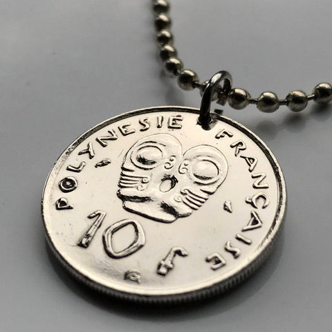 French Polynesia Tahiti 10 Francs coin pendant Papeete TIKIS tiʻi Huahine Society Islands Paea Tuamotus South Pacific Maohis Windward Islands Bora Bora Austronesian Hei-tiki Māori legend n001631