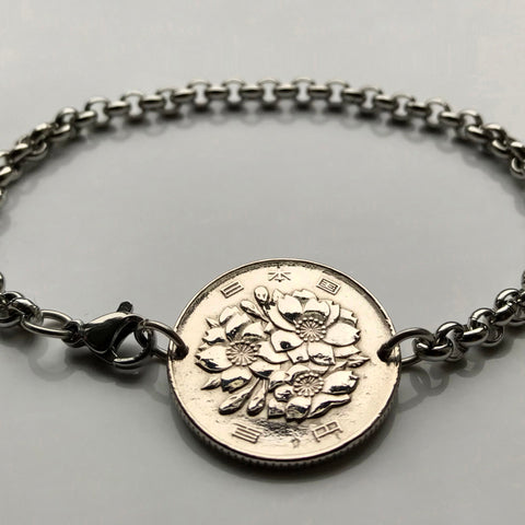 Japan Nippon Nihon 100 Yen coin rolo link chain bracelet jewelry sakura cherry blossom Japanese flower Tokyo Yokohama Kobe Osaka Sapporo Nagoya Fukuoka Saitima Kyoto Sendai Okinawa Chiba Niigata Nagasaki Hiroshima Gunma Aichi yaezakura b000047