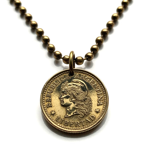 1971 Argentina 10 Centavos coin pendant lady Libertad Phrygian cap Sol de Mayo Buenos Aires Córdoba Rosario Mendoza San Miguel de Tucumán La Plata Mar del Plata Salta San Juan Santa Fe Resistencia Corrientes Entre Ríos de la Plata Gran Chaco n000373