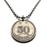 Colgante de moneda de 50 yenes de Japón de 1957, planta de flores de crisantemo, Tokio, joyería japonesa, Yokohama, Kobe, Osaka, Sapporo, Nagoya, Fukuoka, Saitima, Kioto, Sendai, Okinawa, Chiba, Hiroshima, Niigata n000089