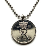 1962 Denmark Danmark 25 Ore coin pendant Danish royal crown initial R F Danes Copenhagen Aarhus Odense Aalborg Scandinavian Vikings Nordic Zealand Randers Kolding Danskere Funen Faroese Vendsyssel Thy Norsemen Jutland Cimbrian Amalienborg Palace n003881