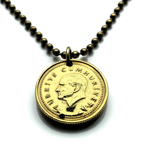 1996 Turkey Türkiye 5000 Lira coin pendant Mustafa Kemal Ataturk crescent moon star tulip flower sprigs Istanbul Ankara Mardin Antalya Canakkale Troy Trabzon Anatolia Göreme Kaş Ephesus Cappadocia Hierapolis İzmir Bursa Hattusa Levent Ottoman n003434