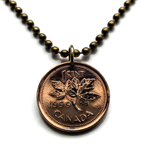 1999 Canada 1 Cent coin pendant necklace jewelry Canadian maple leaves twig Queen Elizabeth II Ottawa Montreal Quebec Toronto Ontario Vancouver Calgary British Columbia Alberta Nova Scotia New Brunswick Manitoba Nunavut Victoria beaver n003714