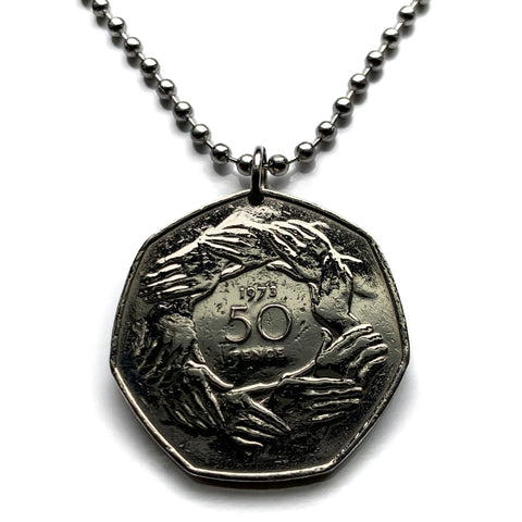 1973 United Kingdom 50 Pence coin pendant Circle of nine hands European Economic Community Treaty of Rome England London Manchester k000030