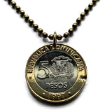 1997 Dominican Republic 5 Pesos coin pendant necklace jewelry Santo Domingo El Cibao Pico Duarte Cap Cana Saona Baní Moca caribbean beach n001438