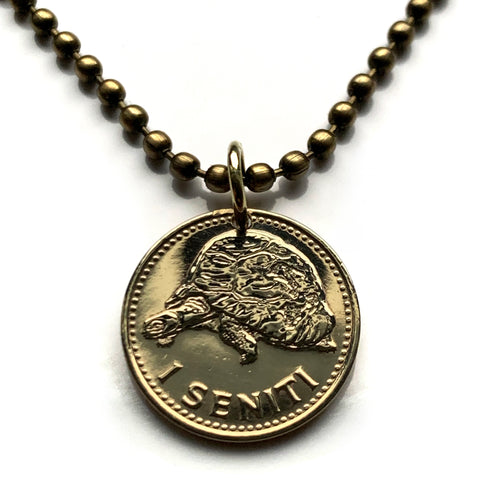 1974 Tonga 1 Seniti coin pendant necklace Tortoise Turtle Tu'i Malila Tongan Tongatapu Melanesian western Oceania Nukuʻalofa n003943