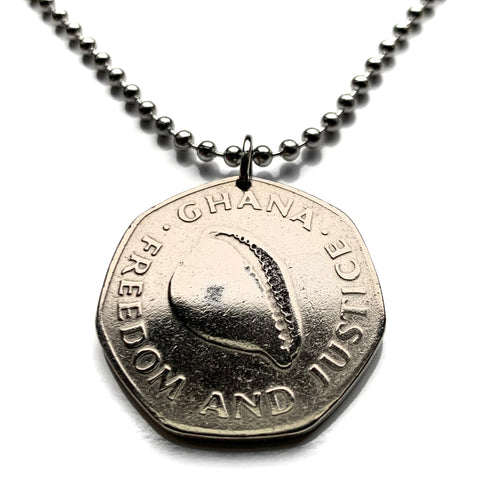 1998 Ghana 200 Cedis coin pendant Cowry shell Akan Asante Ashanti Black Star of Africa Akuapem Accra Tamale Kumasi Takoradi Atsiaman n003955