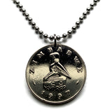1997 Zimbabwe 50 Cent coin pendant soapstone bird Harare Ndebele Matabeleland Rhodesia Africa Bantu Kalanga Lake Mutirikwe n000440