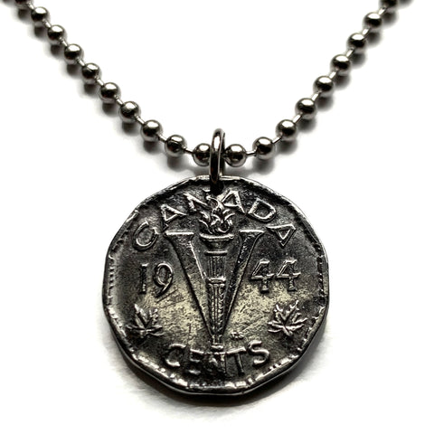 1944 Canada 5 Cent coin pendant World War 2 Allied Victory initial V maple leaves Toronto Montreal Vancouver Calgary Edmonton Ottawa Québec Winnipeg Hamilton Ontario Manitoba Alberta Halifax British Columbia Nova Scotia New Brunswick Victoria n001257