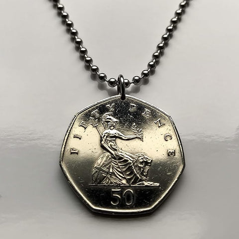 1997 United Kingdom Great Britain 50 Pence coin pendant British lion Britannia Queen Elizabeth London England Scotland Wales Northern Ireland Belfast Edinburgh Birmingham Cardiff Sheffield Liverpool Glasgow Leeds Swansea Newcastle York n000193