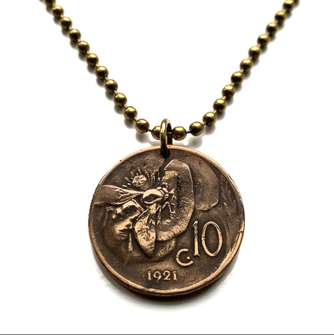 Italia Italy 10 Centesimi coin pendant necklace honey bee bumble bee beekeeper honey farmers pollination beehive Roma Milan Florence Venice Verona Napoli Turin Palermo Parma Bergamo Pisa Matera Genoa Siena Modena Bari Sorrento Perugia Tuscany n000539