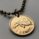 1974 Tonga 1 Seniti coin pendant necklace Tortoise Turtle Tu'i Malila Tongan Tongatapu Melanesian western Oceania Nukuʻalofa n003943
