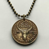1970 Madagascar 20 Francs coin pendant zebu bull horns Antananarivo African island Malagasy Analamazoatra Reserve wildlife tourism n002988