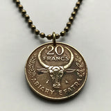 1970 Madagascar 20 Francs coin pendant zebu bull horns Antananarivo African island Malagasy Analamazoatra Reserve wildlife tourism n002988