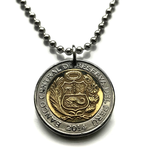 Peru 2 Soles coin pendant escudo Peruano llama alpaca Lima Cuzco Machu Picchu Incas Chiclayo Huancayo Iquitos Chimbote Ica Puno Cajamarca Pucallpa Piura Ayacucho Chincha Huanuco Tarapoto n003419