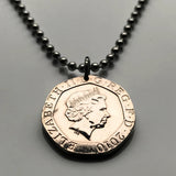 2010 England United Kingdom 20 Pence coin pendant English lions London Royal shield Birmingham Liverpool Sheffield Leeds Manchester Bristol Nottingham York Bradford Newcastle Great Britain n000947