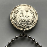 2003 Kolumbien 50 Pesos Münze Anhänger Halskette Schmuck Kolumbianische Flaggen Andenkondor Bogota Medellin Cali Barranquilla Cartagena Antioquia Valle del Cauca Cúcuta Chibcha Muisca Santander Manizales Bucaramanga n001727