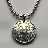 Finland Suomi 5 Pennia coin pendant Finnish hannunvaakuna Looped square Helsinki Scandinavia Nordic Viking Finns johanneskors n002894