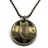 1998 Ireland 20 Pence coin pendant hunting horse stallion thoroughbred Irish harp Dublin Gaelic Drogheda Swords Dundalk Ulster n000253