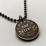 Canada 1 Cent coin pendant Canadian maple leaves Ottawa Montreal Quebec Toronto Ontario Vancouver Calgary British Columbia Alberta Nova Scotia New Brunswick Manitoba Nunavut Victoria n000428