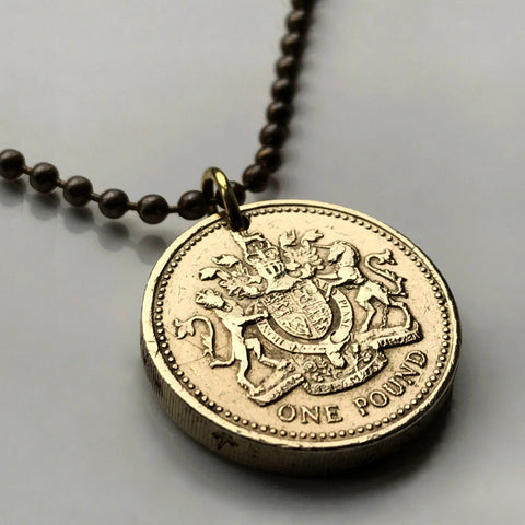 1983 United Kingdom Great Britain 1 Pound coin pendant British arms golden lion unicorn London Scotland Ireland England Wales Scottish n001683