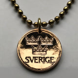 1973 Sweden Sverige 5 Ore coin pendant necklace Tre Kroner Swedish 3 crowns Stockholm Malmo Orebro Uppsala Linkoping Svear Svealand Swedes Gotaland Norrland Goteborg Scandinavia Nordic Vasteras Helsingborg Norrkoping Scania Vikings Norsemen Sami n000418