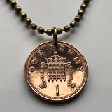 1976 United Kingdom Penny coin pendant portcullis England Leeds Amberley Hever Castle Westminster Palace Monk Bar York Edinburg Bury n000883