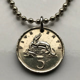 Colgante de moneda de 5 centavos de Jamaica de 1975, cocodrilo jamaiquino, caimán, patois, piñas, Montego Bay, Kingston, Ocho Ríos, collar n.° 000142