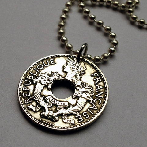 1924 French Indochina 5 Cent coin pendant Vietnam Cambodia Laos Huế Haiphong Can Tho Đà Nẵng Khmer Cham Viet Kinh people n000787