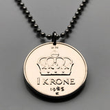 Norway Norge Noreg 1 Krone coin pendant necklace jewelry Norwegian crown Oslo Bergen Nynorsk Bokmål Stavanger Sandnes Nordic Scandinavian king queen Lillehammer Drammen Fredrikstad/Sarpsborg Hordaland Sami Norsemen Viking Trondheim Den norske løve n000173