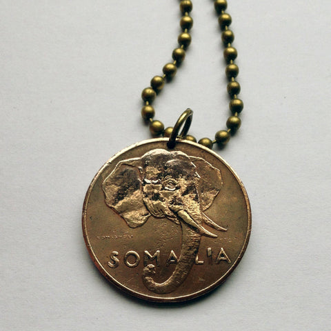 1950 Somalia 5 Centesimi Münze Anhänger Halskette Schmuck Somalischer Elefant Mogadischu Hargeisa Bosaso Horn von Afrika Galkayo Borama Burao Kismayo Merca Afgooye Dhambalin Barawa Hafun Somaliland Puntland Gondershe n000852